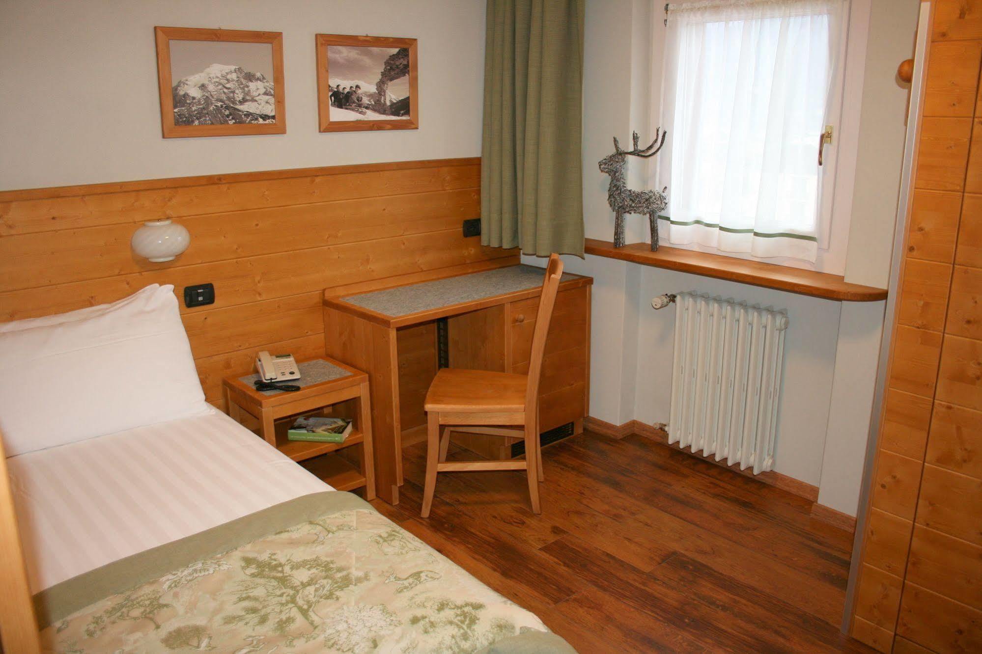 Hotel Larice Bianco Бормио Экстерьер фото